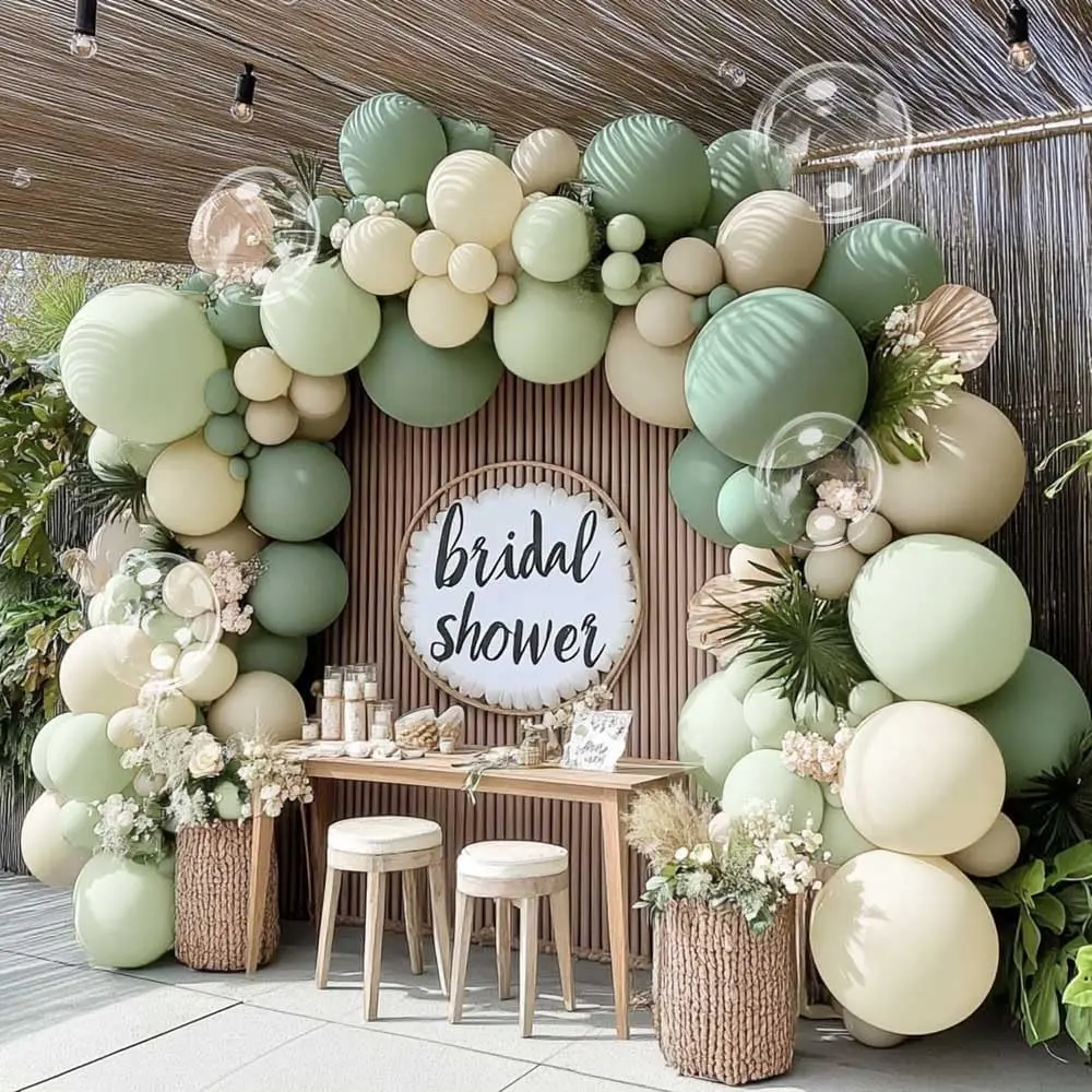 Łuk balonu na baby shower w kolorze szałwiowej zieleni